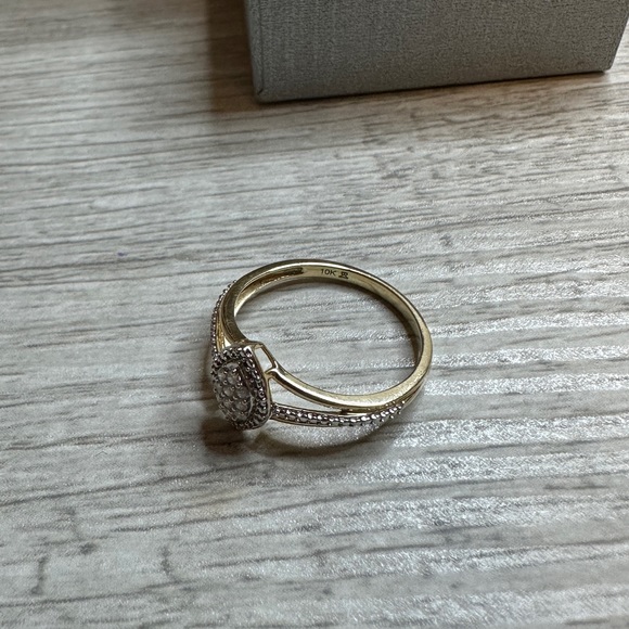 10K Diamond gold plated ring women’s 7 - Picture 3 of 4